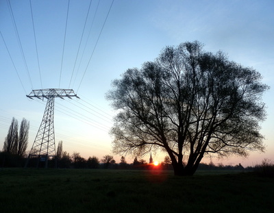 Energiereicher Sonnenaufgang, Quelle: M. Großmann / pixelio.de