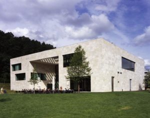 Energieeffizienz konzipiert: das Gebäude des „Museums Ritter“ in Waldenbuch. KIT-Forscher haben das Energie-Monitoring und die Betriebsoptimierung übernommen. (Foto: Museum Ritter Waldenbuch) Energieeffizienz konzipiert: das Gebäude des „Museums Ritter“ in Waldenbuch. KIT-Forscher haben das Energie-Monitoring und die Betriebsoptimierung übernommen. (Foto: Museum Ritter Waldenbuch)
