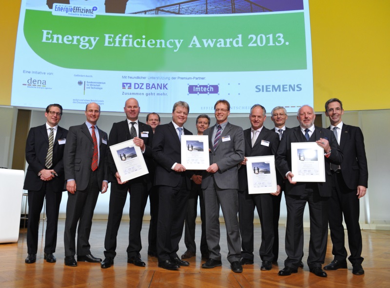 dena verleiht Energy Efficiency Award 2013 / Preise für herausragende Energieeffizienzprojekte von Salzgitter Flachstahl, erecon, Caféhaus LANGES und EJOT Fastening Systems
