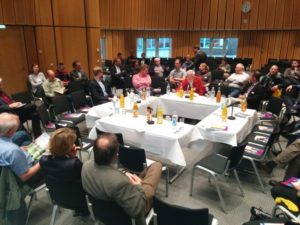 Vorstellungsrunde beim Open-Table auf den Berliner Energietagen 2015, Foto: Andreas Kühl