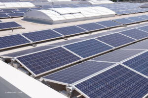 Bürokratische Hürden für PV-Anlagen auf den Dächern von gewerblich genutzten Gebäuden